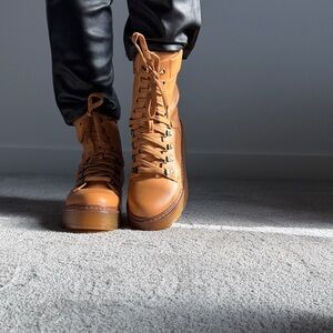 Circus by Sam Edelman 
Boots